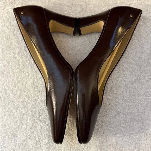 NWT VTG Etienne Aigner Taylor Truffle Spain Leather Mid-Heel Pumps 90s Office - Picture 7 of 14